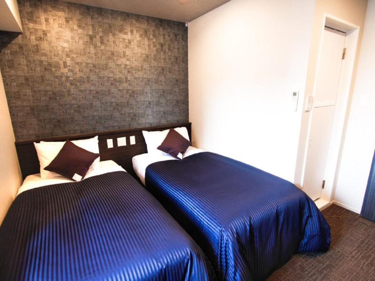 HOTEL LiVEMAX Osaka Honmachi Eksteriør billede
