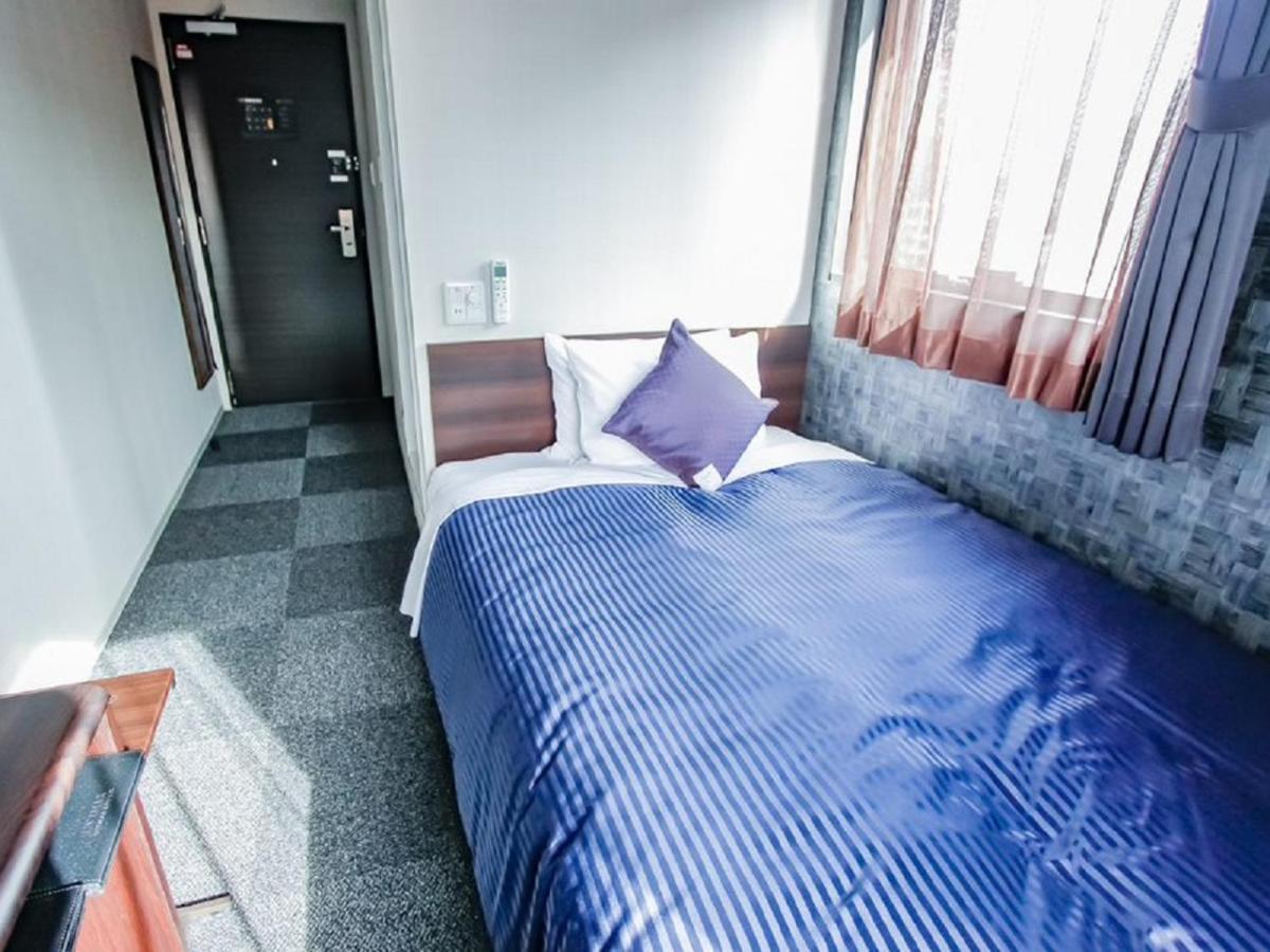 HOTEL LiVEMAX Osaka Honmachi Eksteriør billede